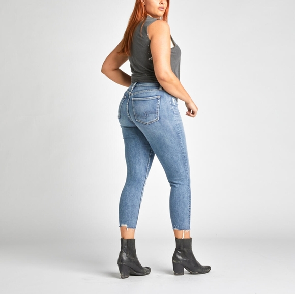 Silver Jeans - Calley Super High Rise Curvy  Skinny Crop size 27 - Picture 3 of 11